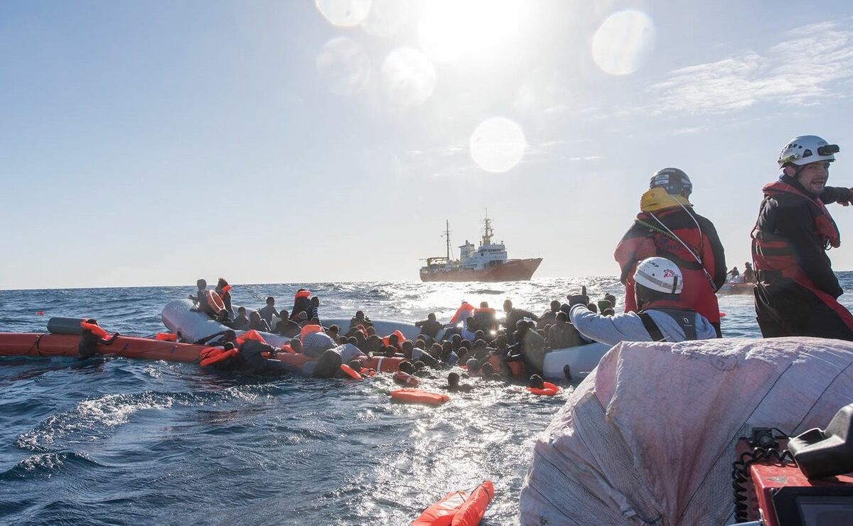 SOS Mediterranee; Medecins sans frontieres; Search and ARescue Mission in the mediterranean sea