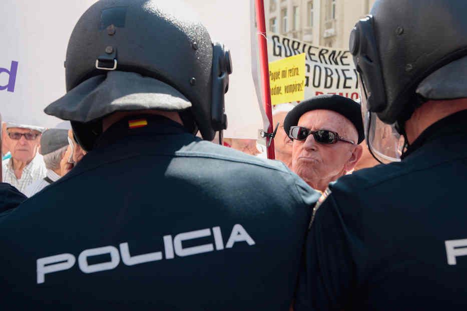 pensionista y policia