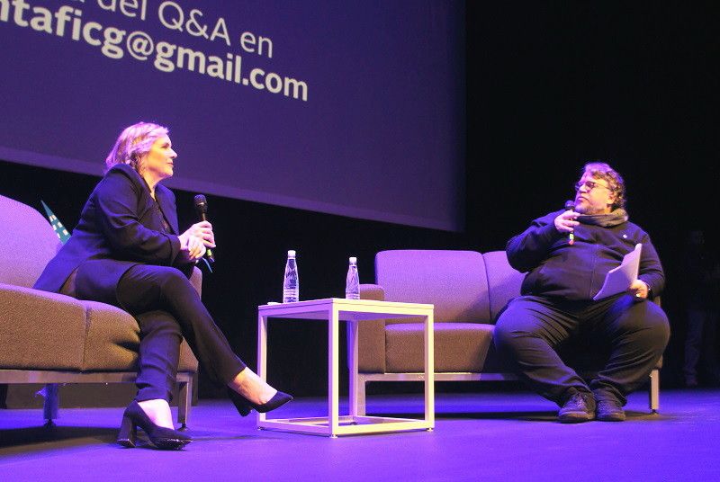Conferencia de Guillermo del Toro y Melissa Gibb -Vicepresidenta de Netflix- en el marco de la FICG 2019. Foto Carlos de Urabá.