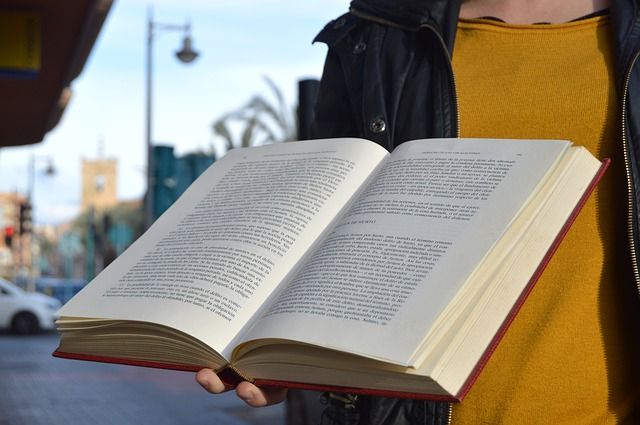 Lo que comunico para general conocimiento. Poesía