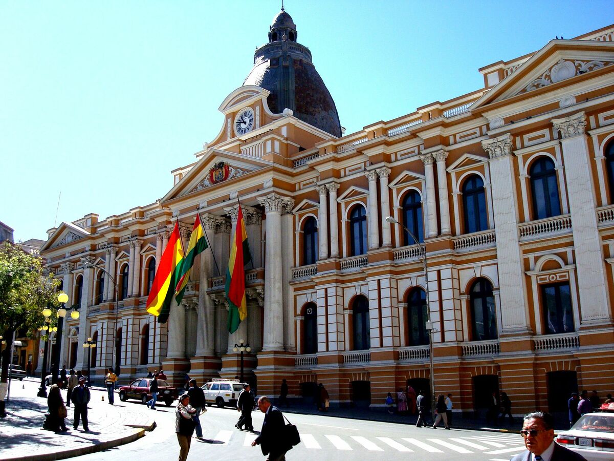 Palacio_del_Congreso_Nacional_La_Paz_Bolivia.jpg