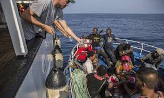 foto tragedia en el Mediterráneo