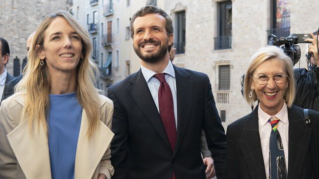 foto Rosa Díez y Pablo Casado