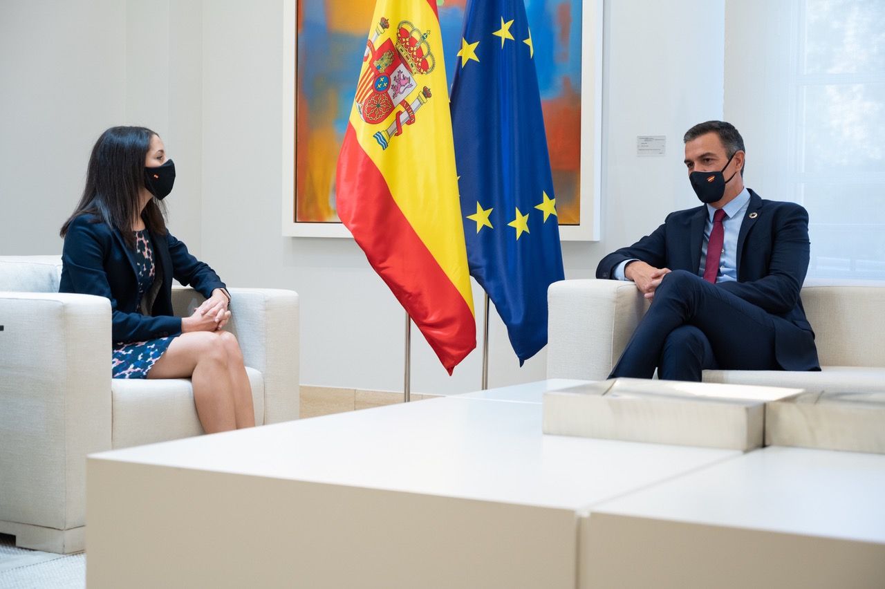 foto arrimadas con Sánchez