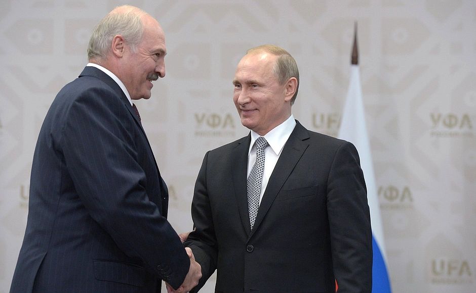 Rusia y Bielorrusia inician maniobras militares ‘Zapad-2025’ en medio de tensiones tras la incursión de drones en Polonia. Putin y Lukashenko en foto de archivo