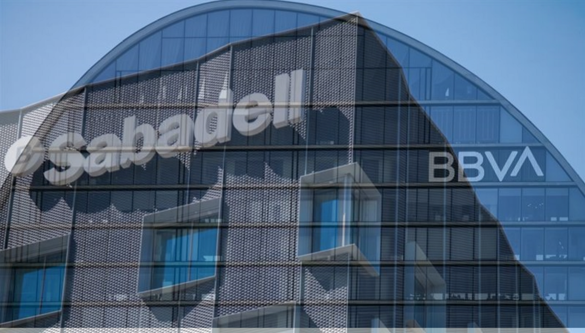 El Gobierno blinda a las pymes y el empleo ante la opa del BBVA al Sabadell