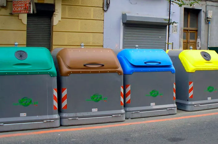 Contenedores de residuos. 