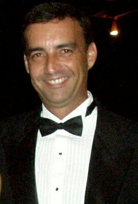 Carlos Silva.