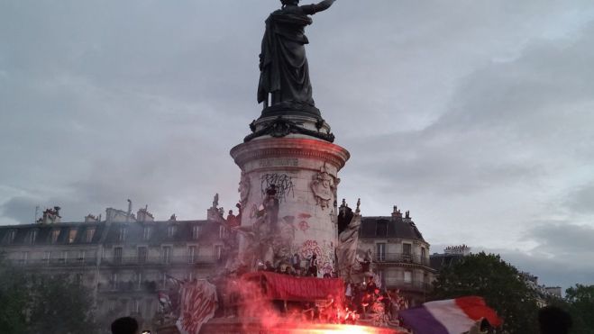 V Victoria del NFP en las elecciones legislativas en Francia. Foto Carlos de Uraba