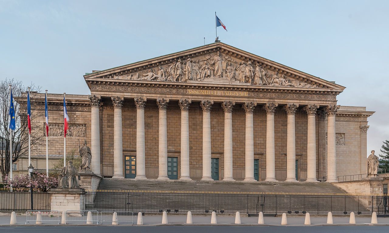 Palacio Borbon, Asamblea Naxional de Francia, que tiembla ante un pacto Macron-Le Pen