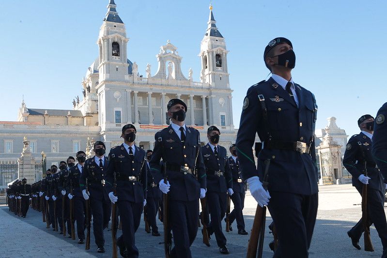 fuerzas armadas, ejército