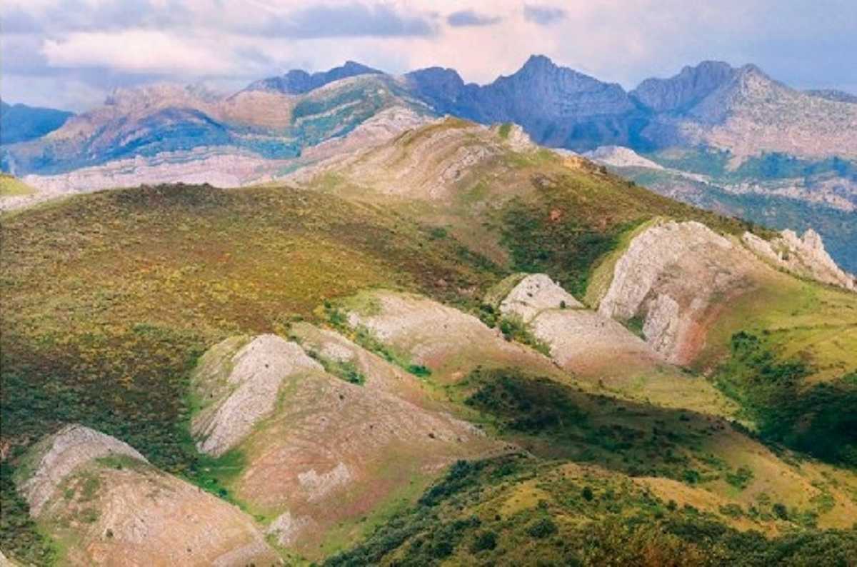 Manto tectónico de la Unidad del Esla, reconocido entre los nuevos 100 sitios del Patrimonio Geológico Mundial. | Foto: IUGS-ICG