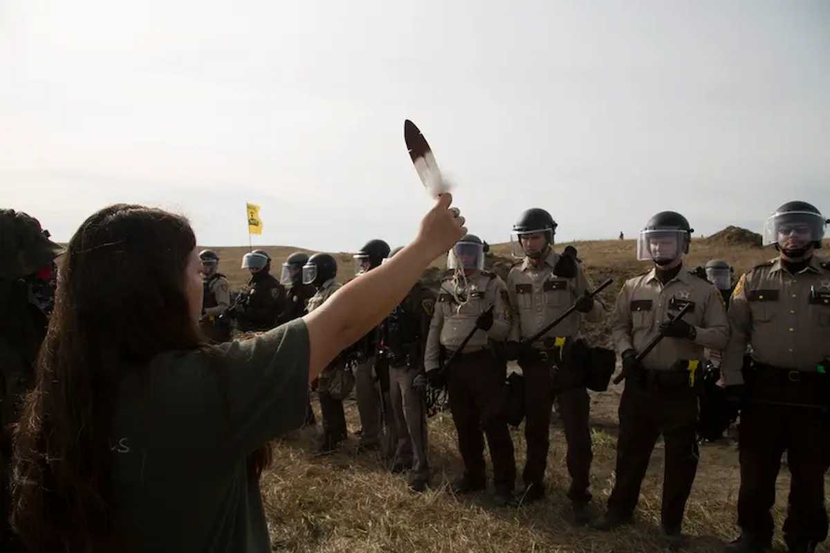 Protesta en el oleoducto Dakota Access de Standing Rock, EE. UU., 2016. | Foto: Richard Bluecloud Castaneda / Greenpeace