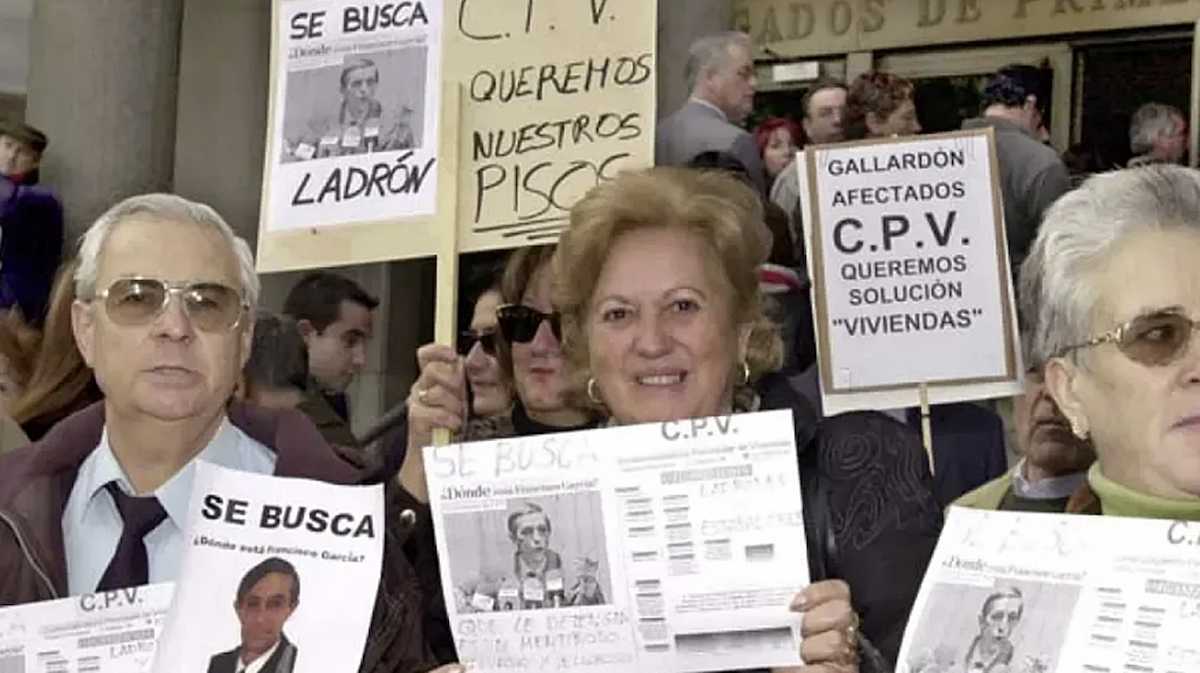 Afectados por la estafa investigada por Coro Monreal, la jueza que ha archivado la querella de Vox contra Begoña Gómez.