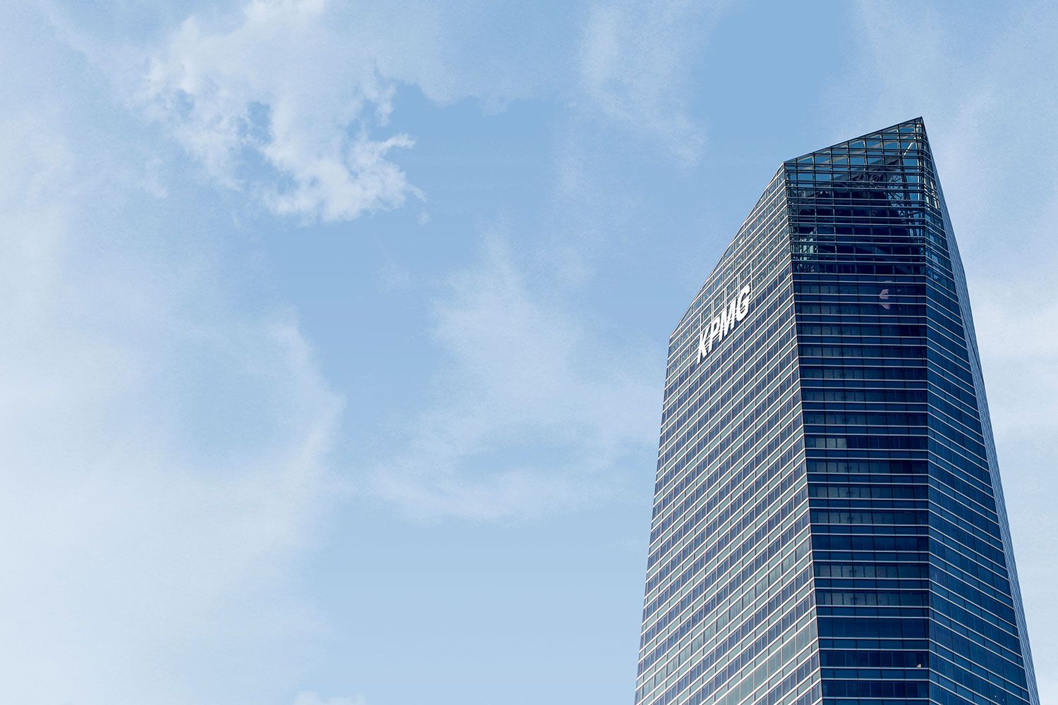 kpmg sede