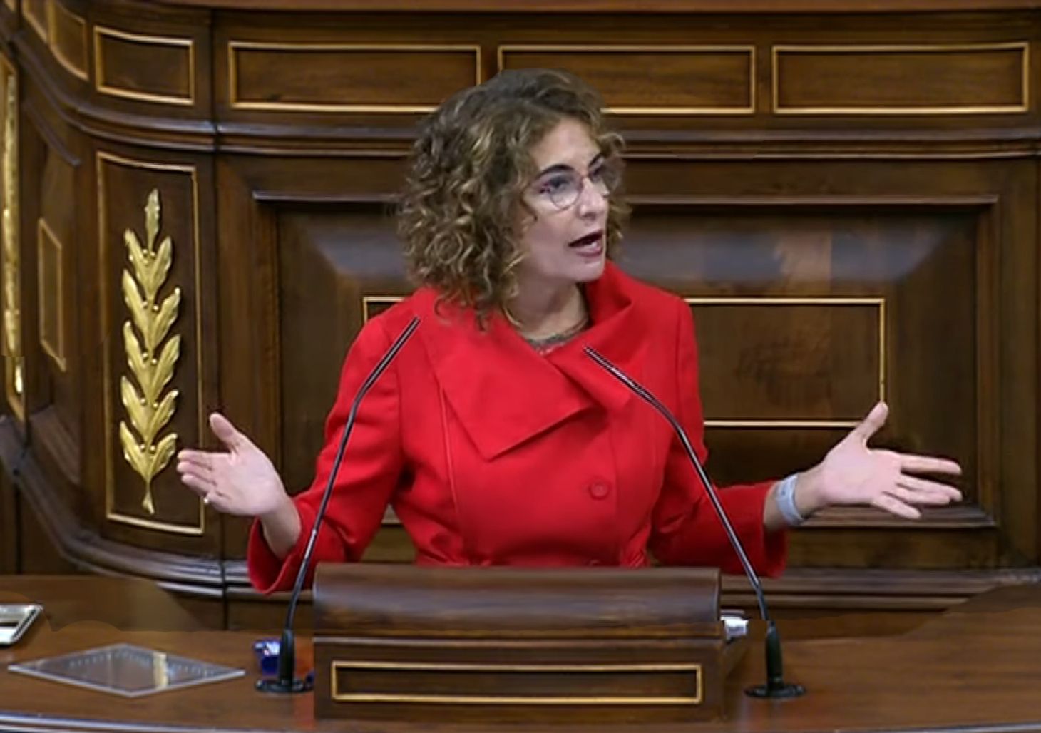 La vicepresidenta primera y ministra de Hacienda, María Jesús Montero en el Congreso para informar sobre la financiación singular para Cataluña