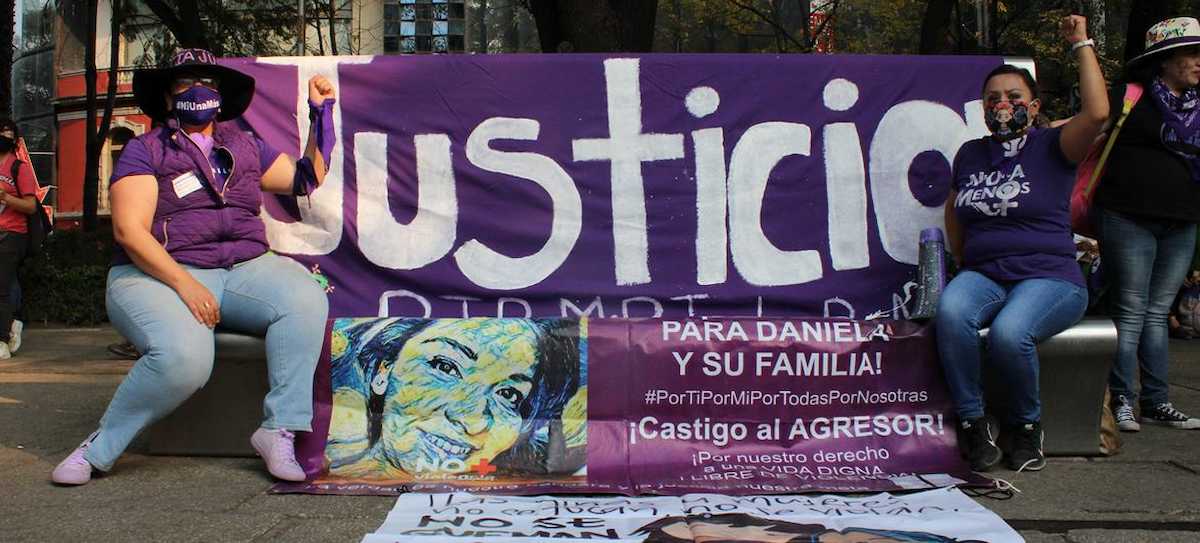 Cada día madres mexicanas cuyas hijas han sido víctimas de feminicidios exigen justicia. | Foto: Primavera Díaz /ONU