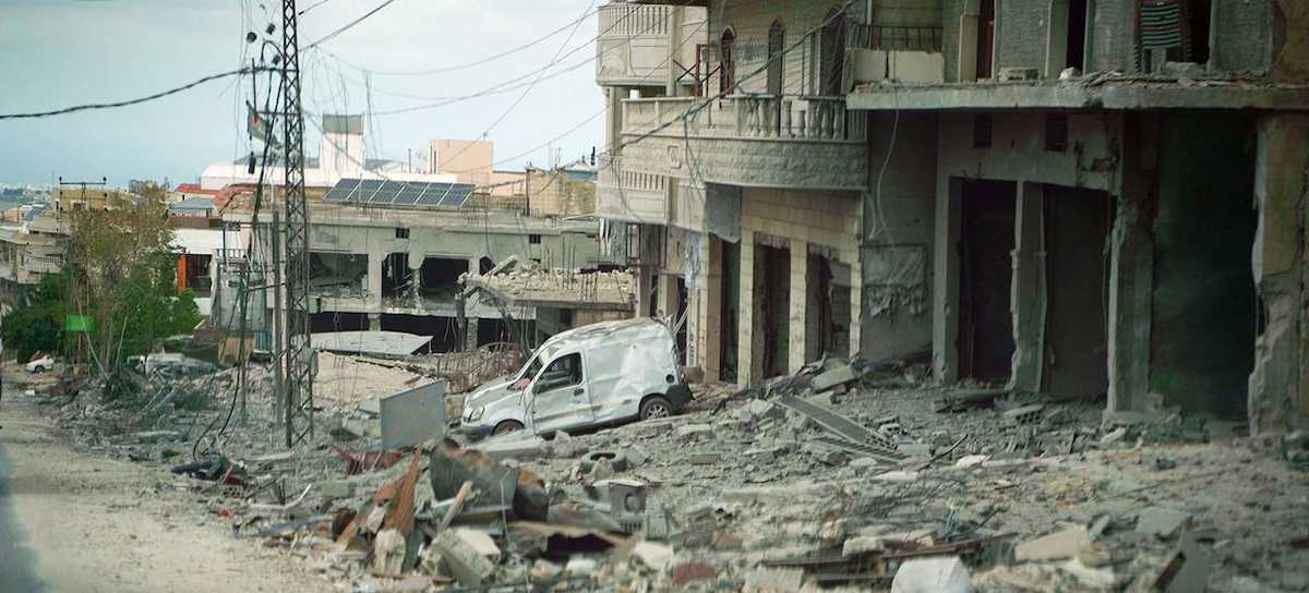 Los ataques aéreos han destruido parcialmente edificios en una zona urbana del sur del Líbano provocando miles de desplazados. | Foto: WFP/Mohammed Awadh