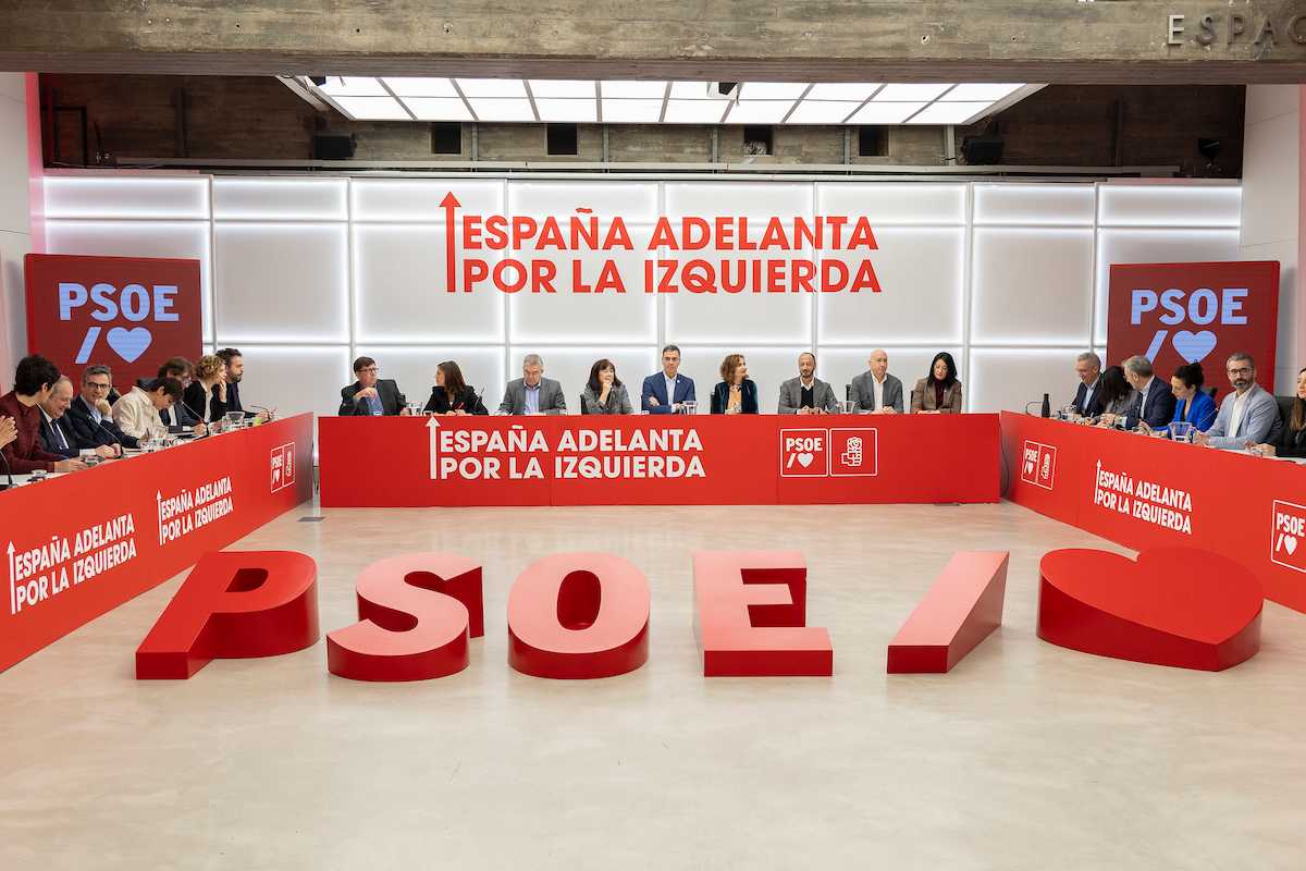 PSOE recuerda que el PP ya presentó en octubre una querella contra los socialistas "basada exactamente en los supuestos hechos que ahora vuelve a denunciar la Sra. Pano", recordando que dicha querella terminó siendo desestimada. | Foto: PSOE