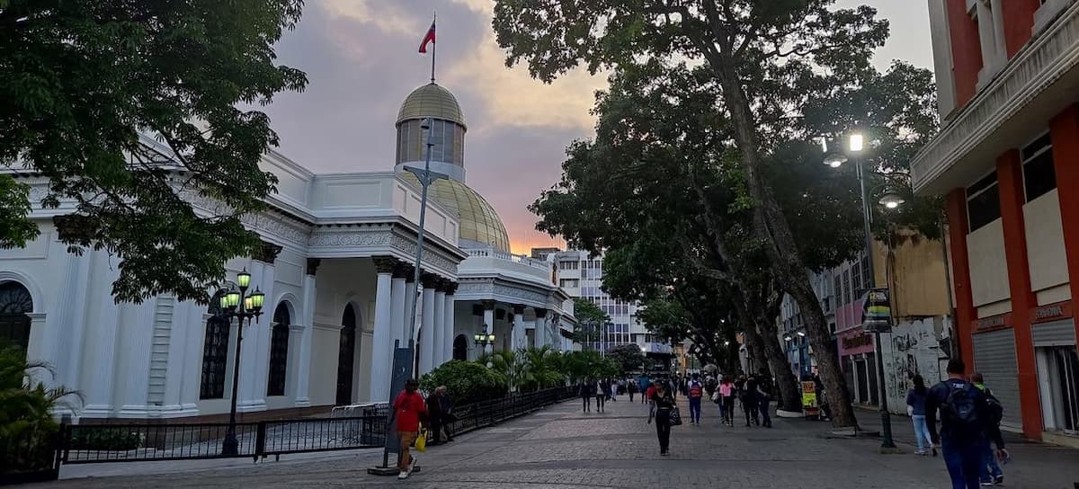 El Alto Comisionado se ha referido nuevamente al uso desproporcionado de la fuerza y la violencia durante las protestas postelectorales de julio y agosto. Asamblea Nacional de Venezuela, Caracas. | Foto: ONU