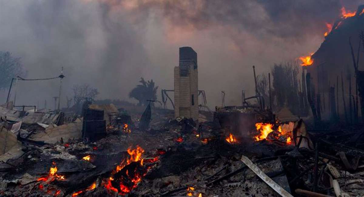 Al menos 16 personas están desaparecidas a causa de los incendios.