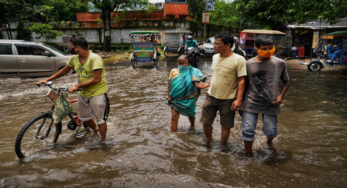 Para que el mundo se adapte al cambio climático, es necesario despejar los obstáculos a los que se enfrenta la financiación de la adaptación. | Foto: Dibakar Roy/Unsplash