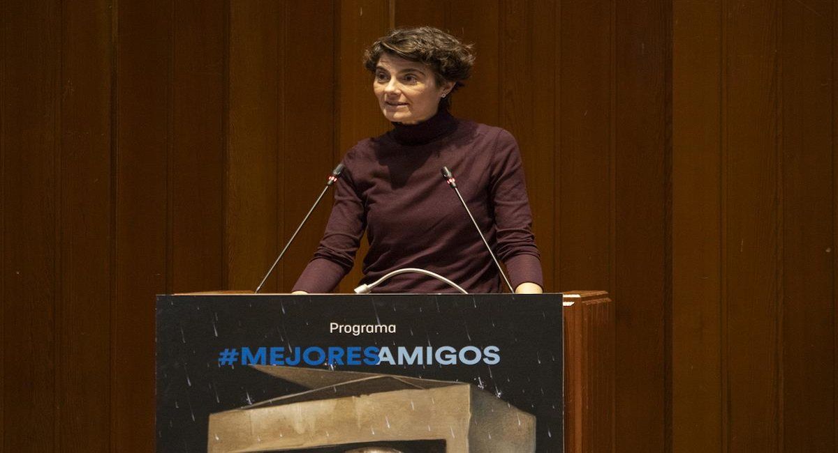 La secretaria de Estado de Derechos Sociales, Rosa Martínez, durante la presentación del programa 'Mejores Amigos' para personas vulnerables. | Foto: Pool Moncloa