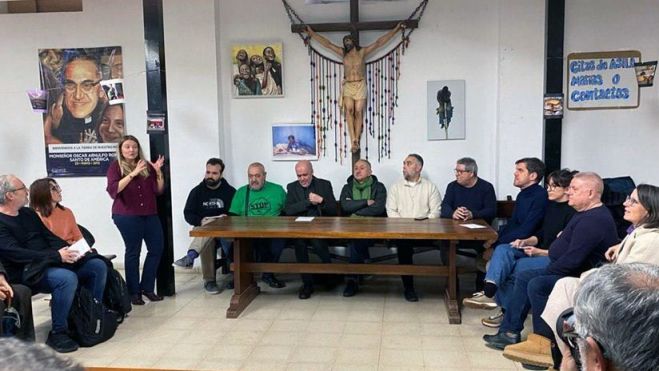 Reunión preparatoria de las protestas del próximo domingo 2 de febrero en la iglesia de San Carlos Borromeo en Madrid