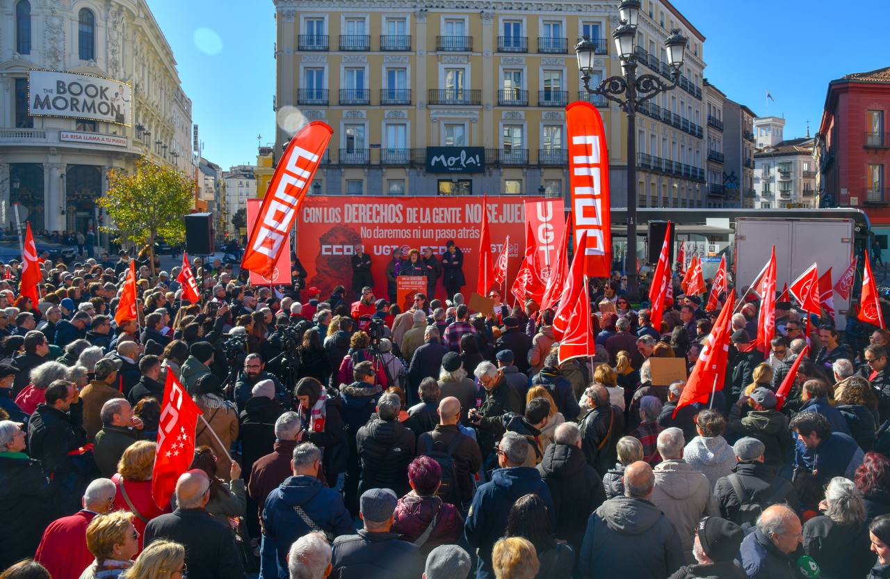 Miles de personas se movilizan en toda España en defensa de los derechos sociales