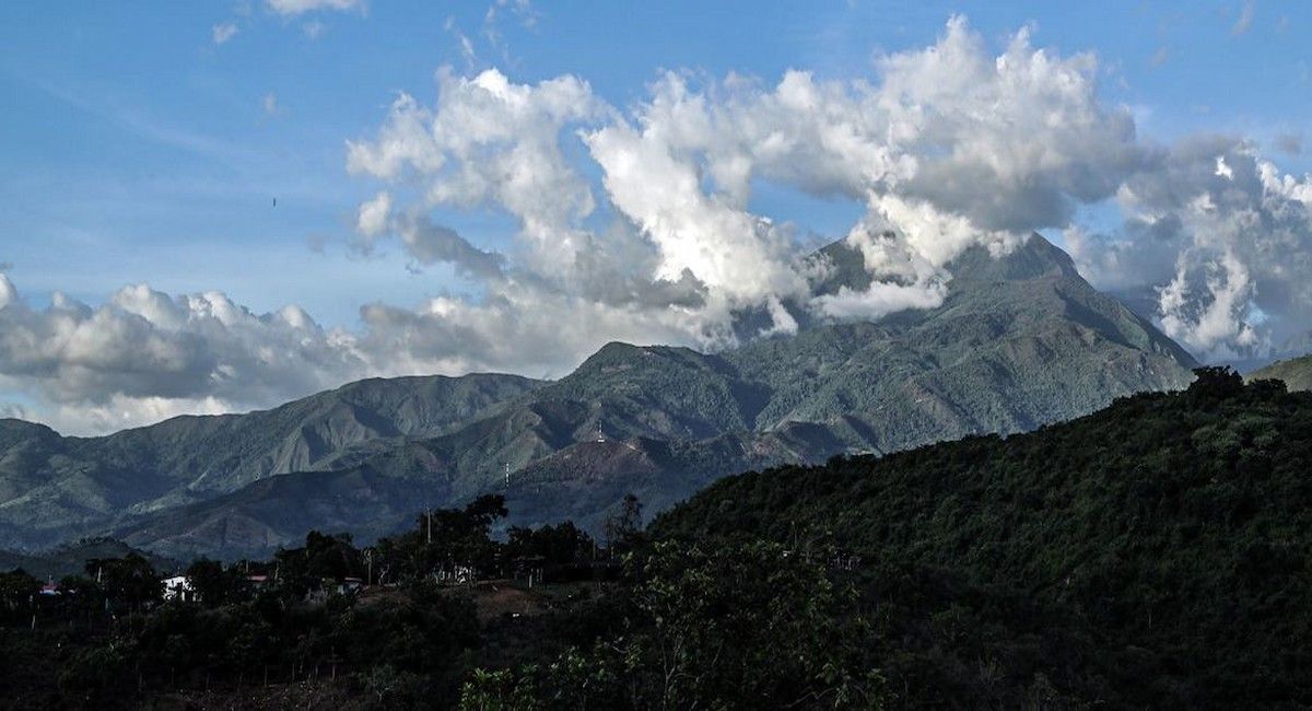 Serranía en el norte de Colombia, de donde proceden las personas desplazadas por la acción de los grupos armados. | Foto: Marcos Guevara