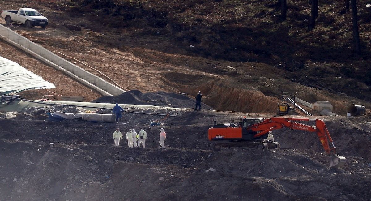 Los ecologistas recuerdan que la catástrofe del vertedero de Zaldibar terminó con la vida de dos trabajadores y produjo el mayor desastre medioambiental ocurrido jamás en el País Vasco. | Foto: Ecologistas en Acción