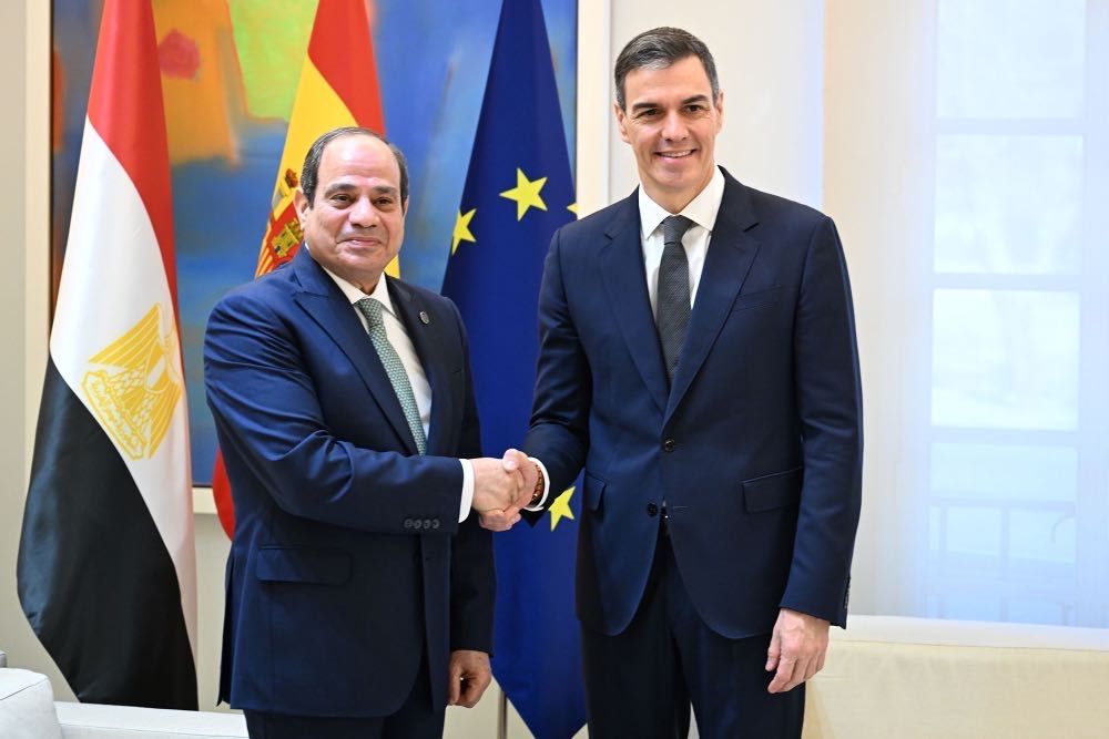 El presidente del Gobierno, Pedro Sánchez, y el presidente egipcio, Abdelfatah Al-Sisi. | Pool Moncloa/Borja Puig de la Bellacasa. La Moncloa, Madrid - 19.2.2025