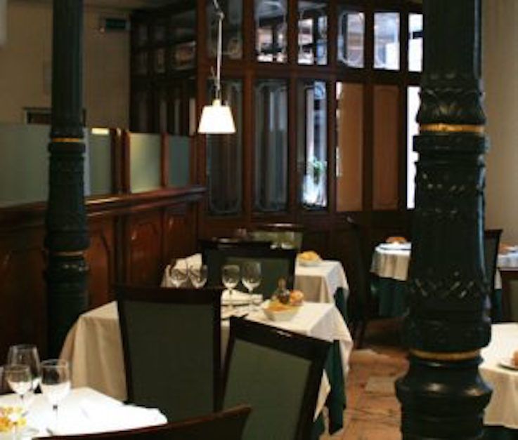 Restaurante-La-Ancha-comedor-de-entrada-Te-Veo-en-Madrid-314x267.jpg
