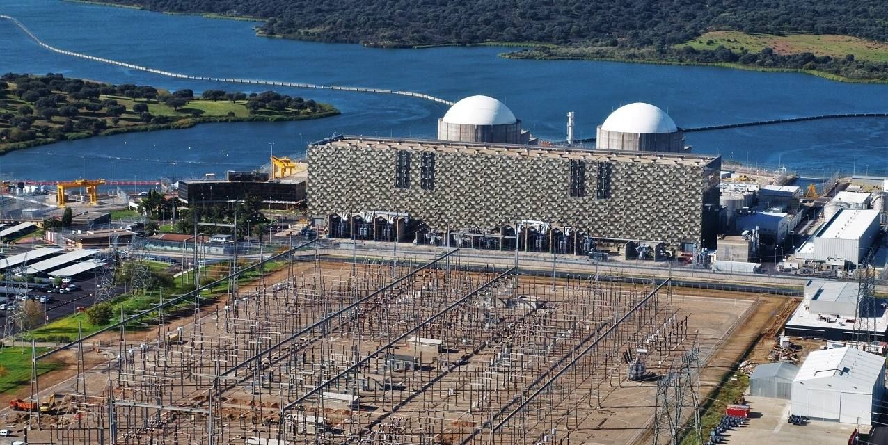 Central Nuclear de Almaraz en una imagen de archivo. | Foto: Ecologistas en Acción