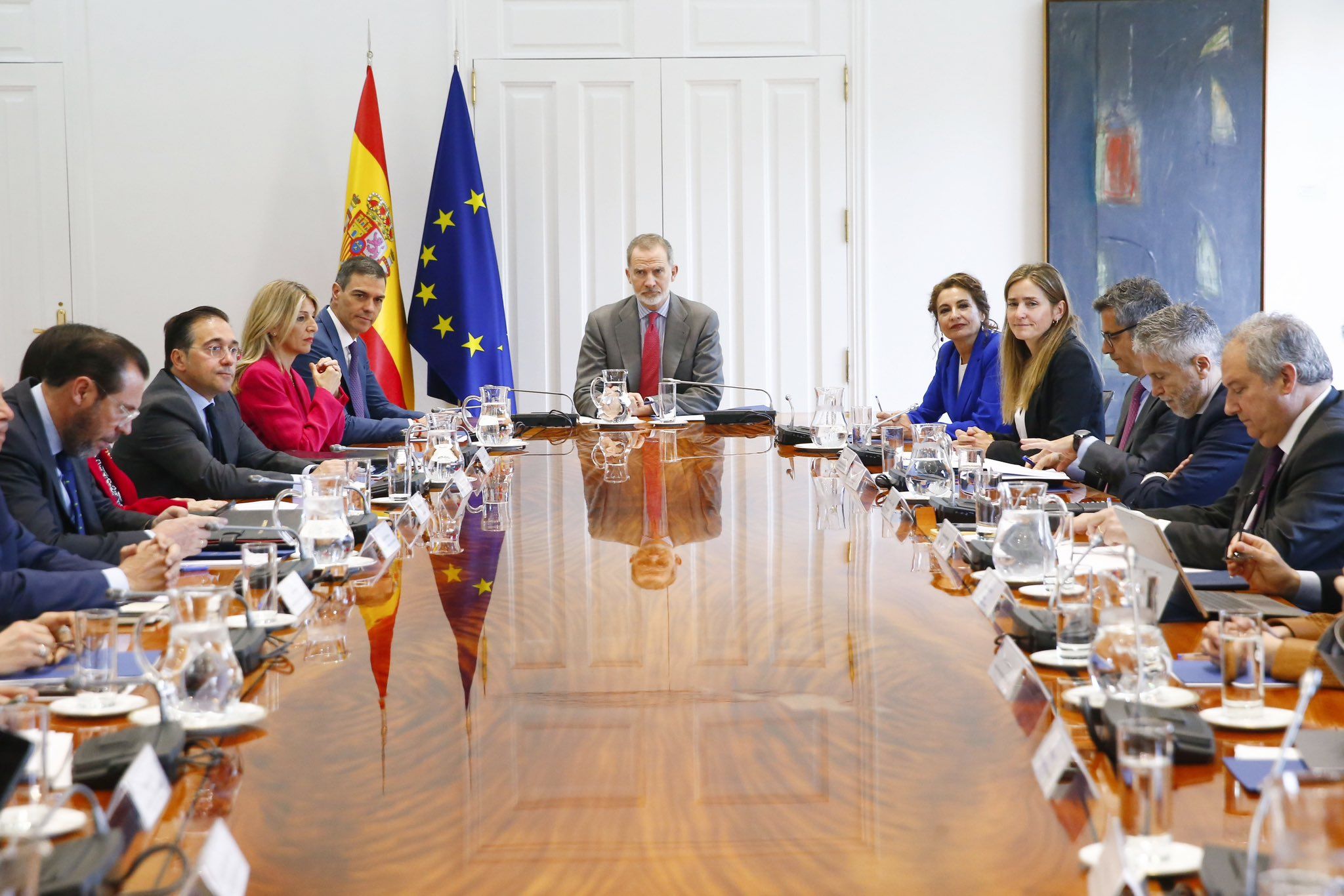 El Rey Felipe VI preside, en el Palacio de la Moncloa, la reunión del Consejo de Seguridad Nacional. Madrid, a 29 de abril de 2025.   CASA REAL