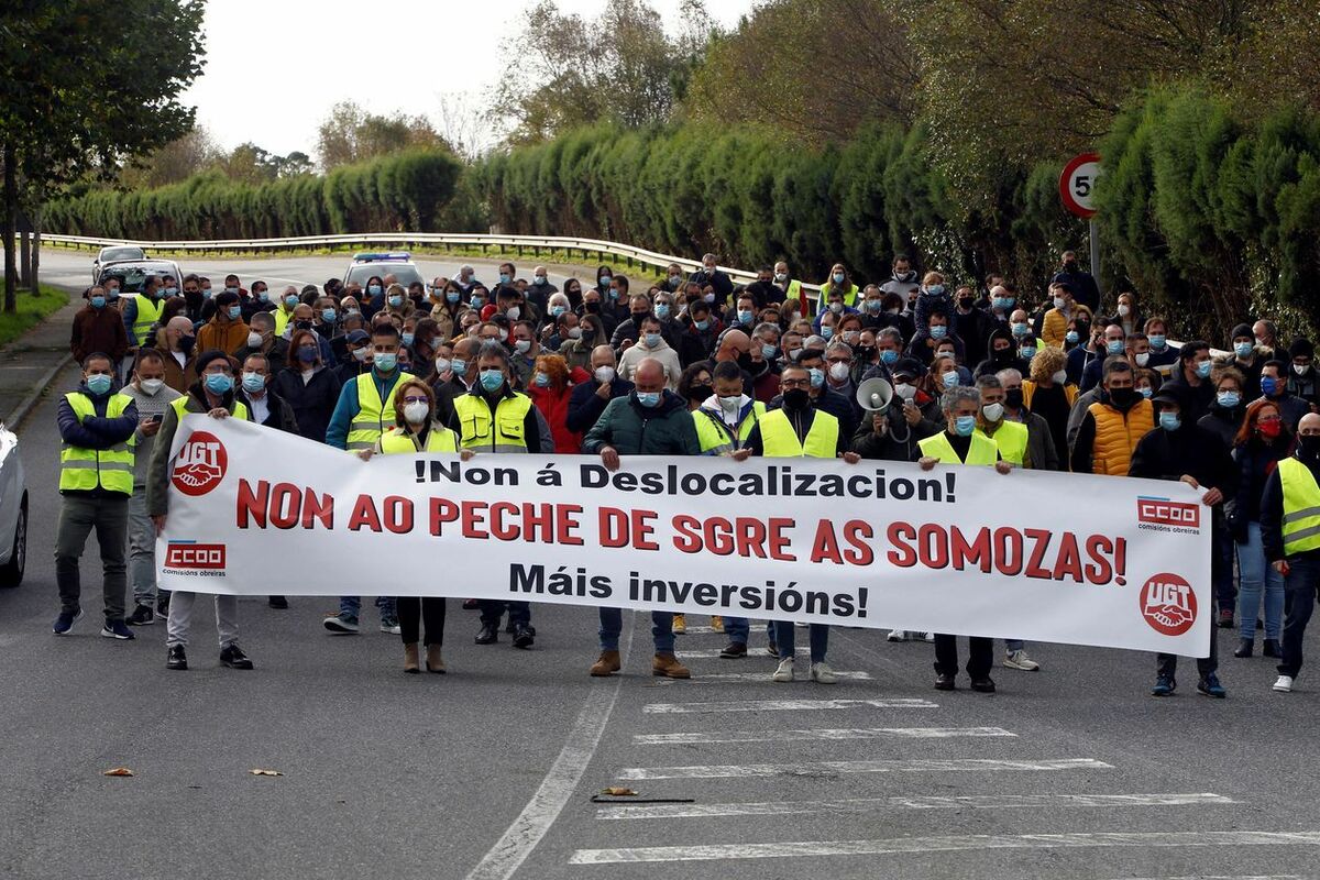 Foto 1 ManifestaciÃ³n de los trabajadores de Siemens Gamesa de As Somozas