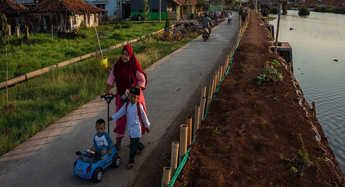 El servicio de deuda de las economías en desarrollo ha superado los 1,4 billones de dólares anuales. | Foto: UNICEF/Fauzan Ijazah