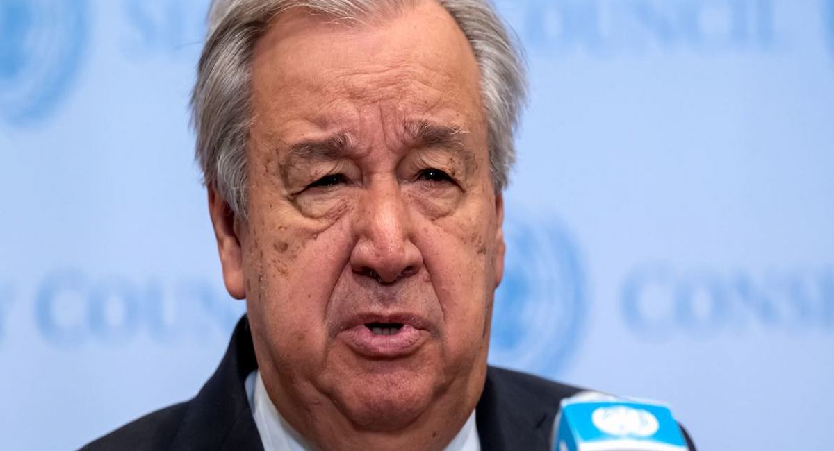 El Secretario General de la ONU, António Guterres, informa a los periodistas sobre la situación en Pakistán y la India. | Foto: ONU/Mark Garten