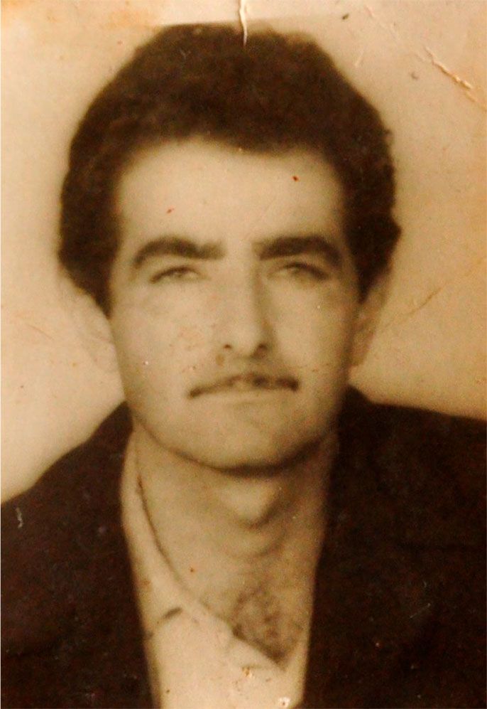 Por el camino más largo es el viaje más corto. José Mujica a la edad de 20 años.