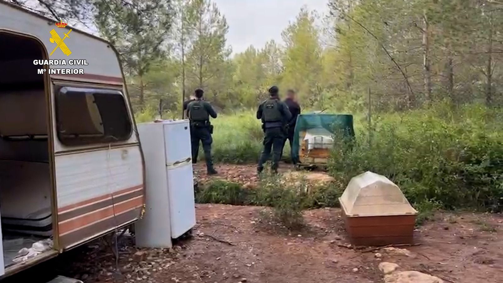 Desarticulada en Ourense una banda de asaltantes con entrenamiento militar que vivía en el monte
