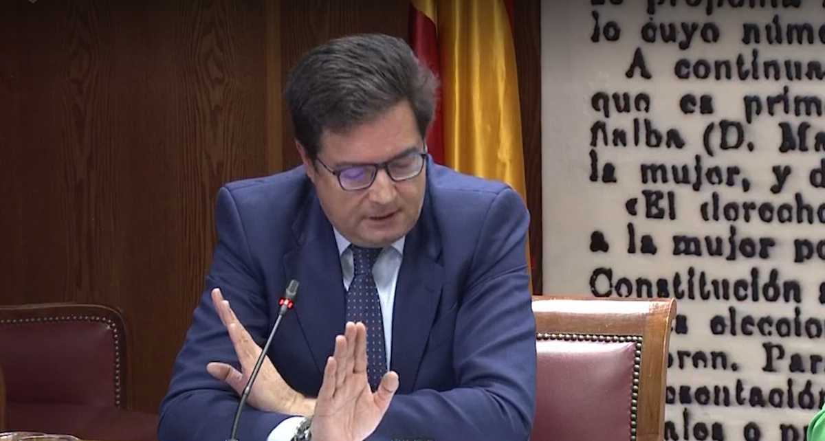 Óscar López, ayer en la comisión de investigación del Senado para hablar sobre Ábalos y el caso Koldo.