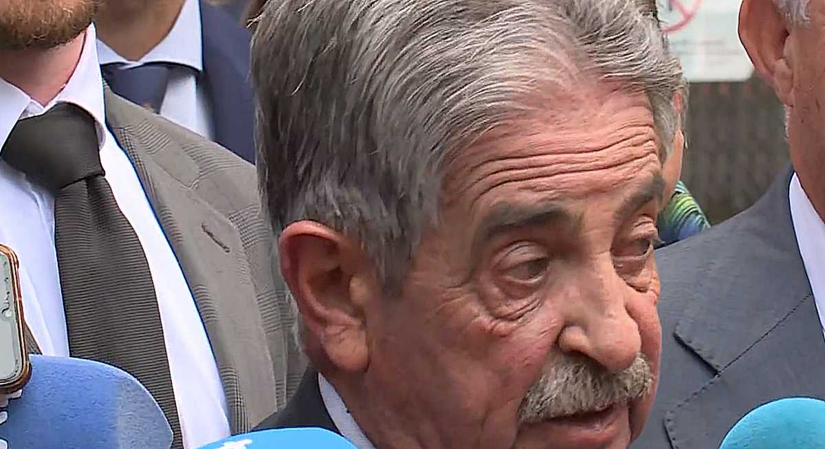 Revilla a la salida del acto de conciliación por la demanda del rey emérito