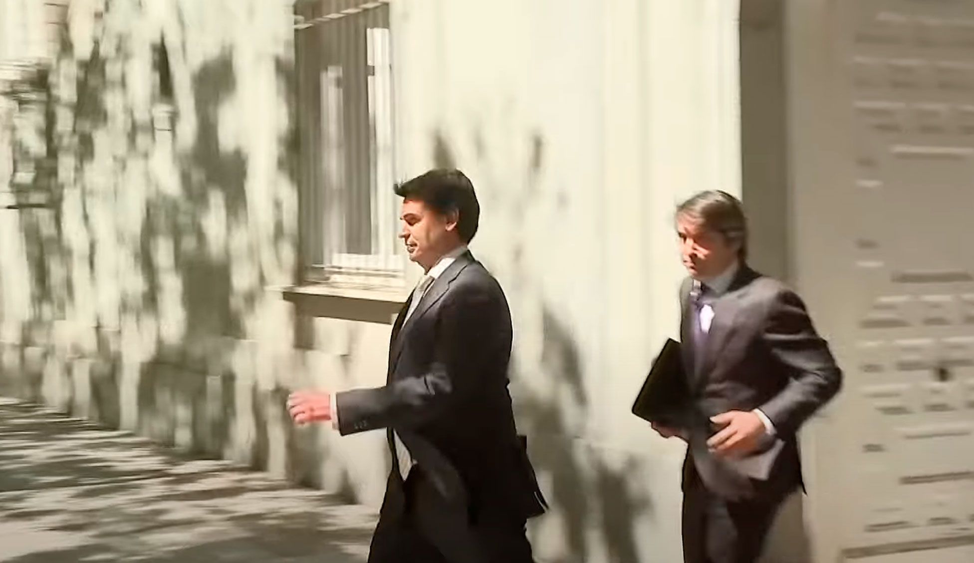 La pareja de Ayuso se desvincula del correo de su abogado a la Fiscalía en el que admitía dos delitos fiscales
