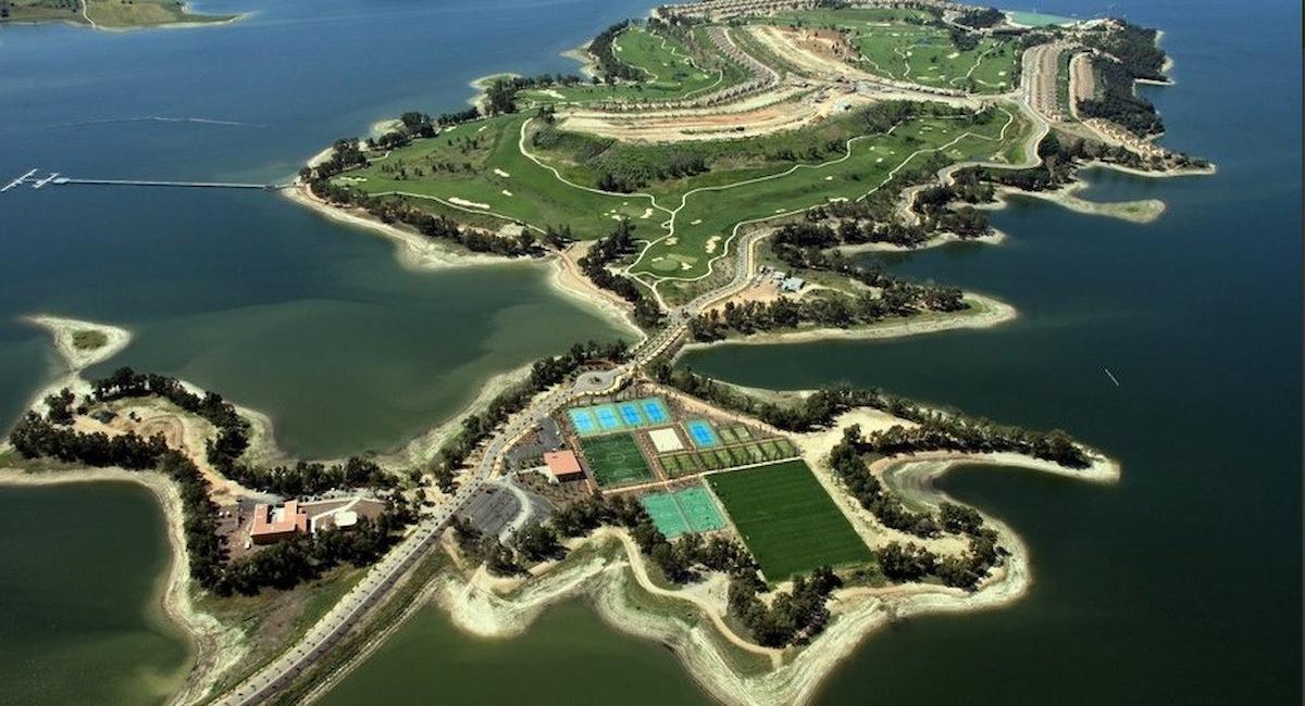La nueva maniobra de la Junta de Extremadura denunciada por los ecologistas incluye salvar la Marina Isla de Valdecañas reconociendo en su propuesta que no lo hace por razones científicas.
