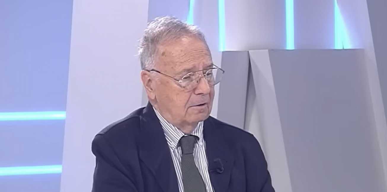 Miguel Bernad, dirigente de Manos Limpias, da la exclusiva en El Toro TV.