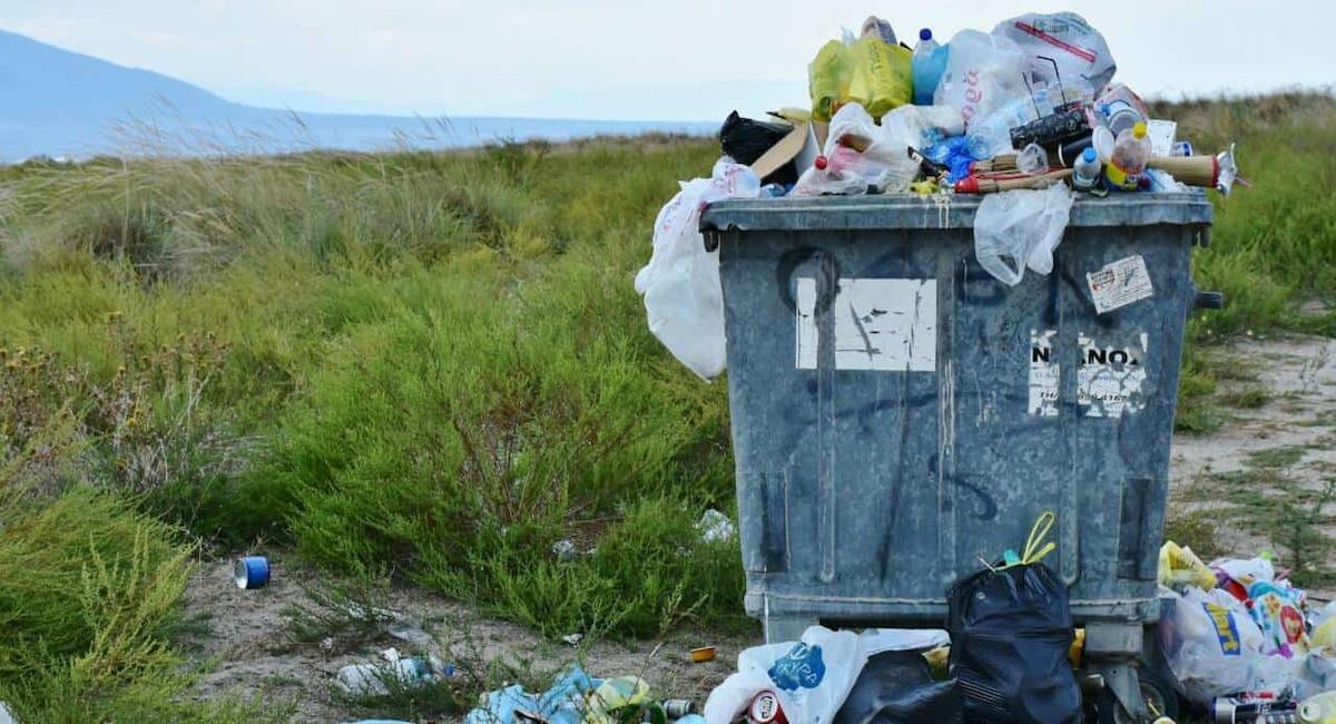 Ocho comunidades y ciudades autónomas superan el 50 % del vertido de residuos: Ceuta, Asturias, Murcia, Canarias, Castilla y León, Andalucía, Castilla La Mancha y Madrid.