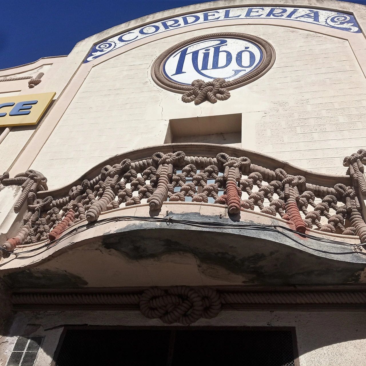 Fábricas de obreros en Barcelona y su extrarradio