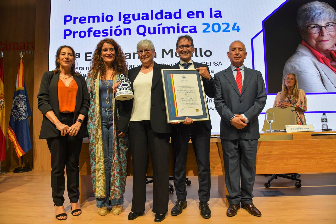 María Esperanza Morillo León, reconocida con el Premio a la Igualdad en la Profesión Química, foto Agustín Millán María Esperanza Morillo León, reconocida con el Premio a la Igualdad en la Profesión Química, foto Agustín Millán
