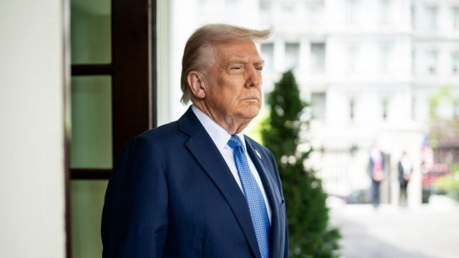 Los fiscales van “a por ellos”: Trump criminaliza la disidencia en su guerra contra la inmigración