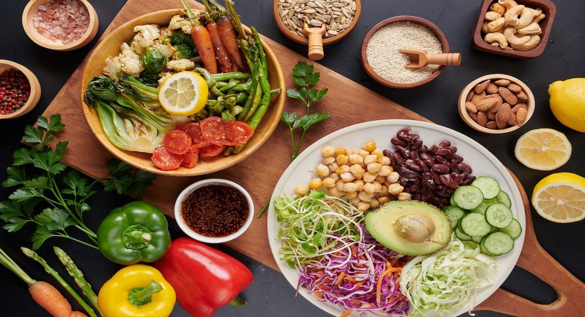 Frutas, verduras, legumbres, frutos secos benefician al microbioma intestinal. |Foto: Freepik
